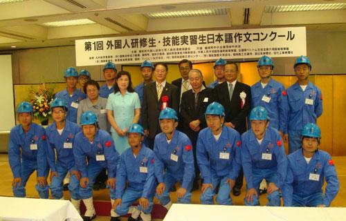 劳动力短缺为正规买球app什么还欺压外国工人日本研修实习制度该改革了