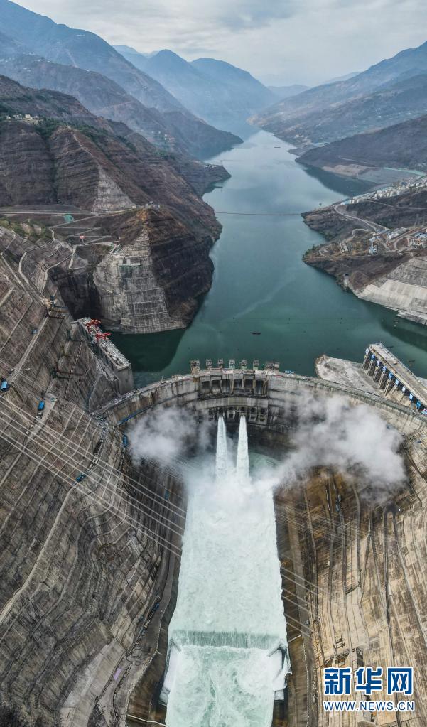 中国斥正规买球app巨资建白鹤滩水电站，创下6个世界第一，超越三峡水电站