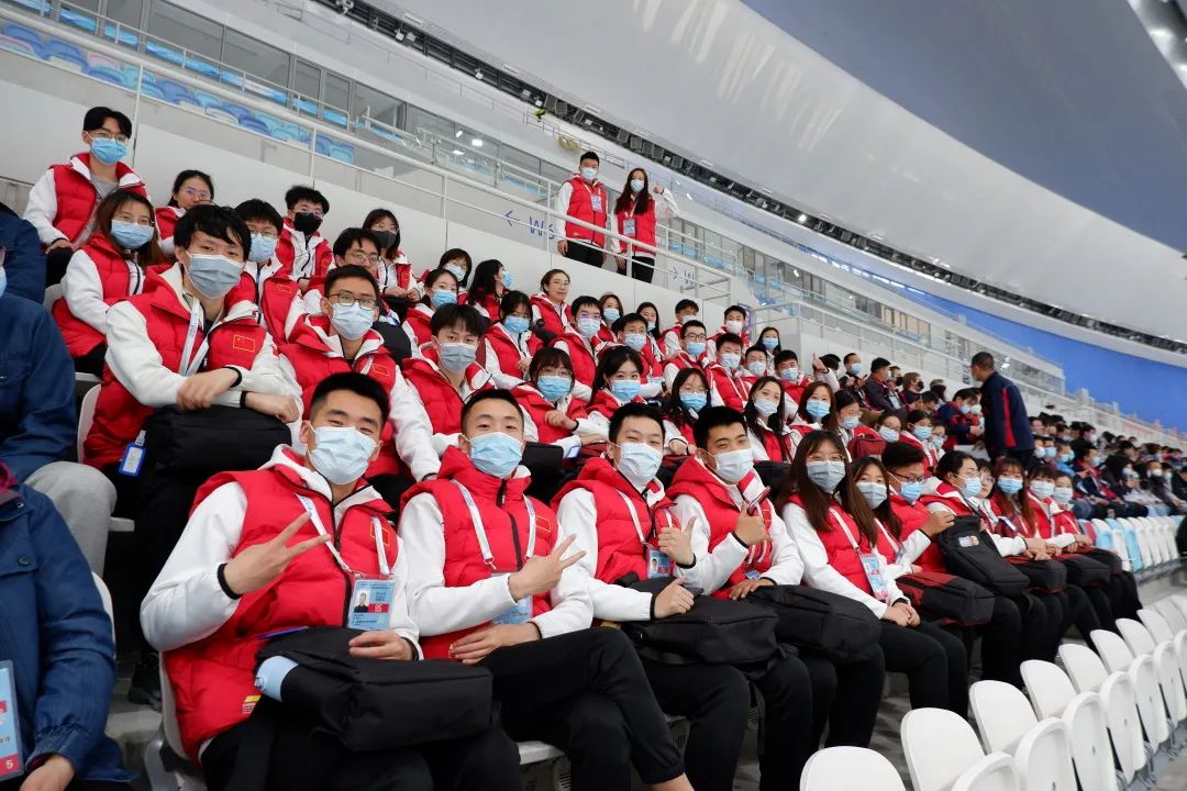 举国冬奥会志愿正规买球app服务保障北京冬奥会将拉开帷幕为奥运盛会贡献力量